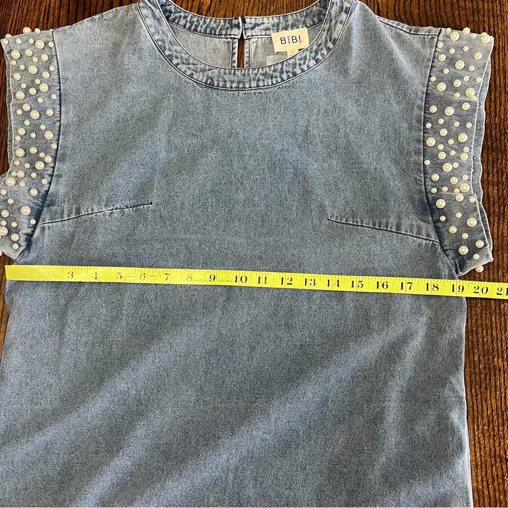 NWT Bibi Pearl Next Door Denim Dress Pearl Cap Sleeve Pockets Size Small Chic - Picture 9 of 11